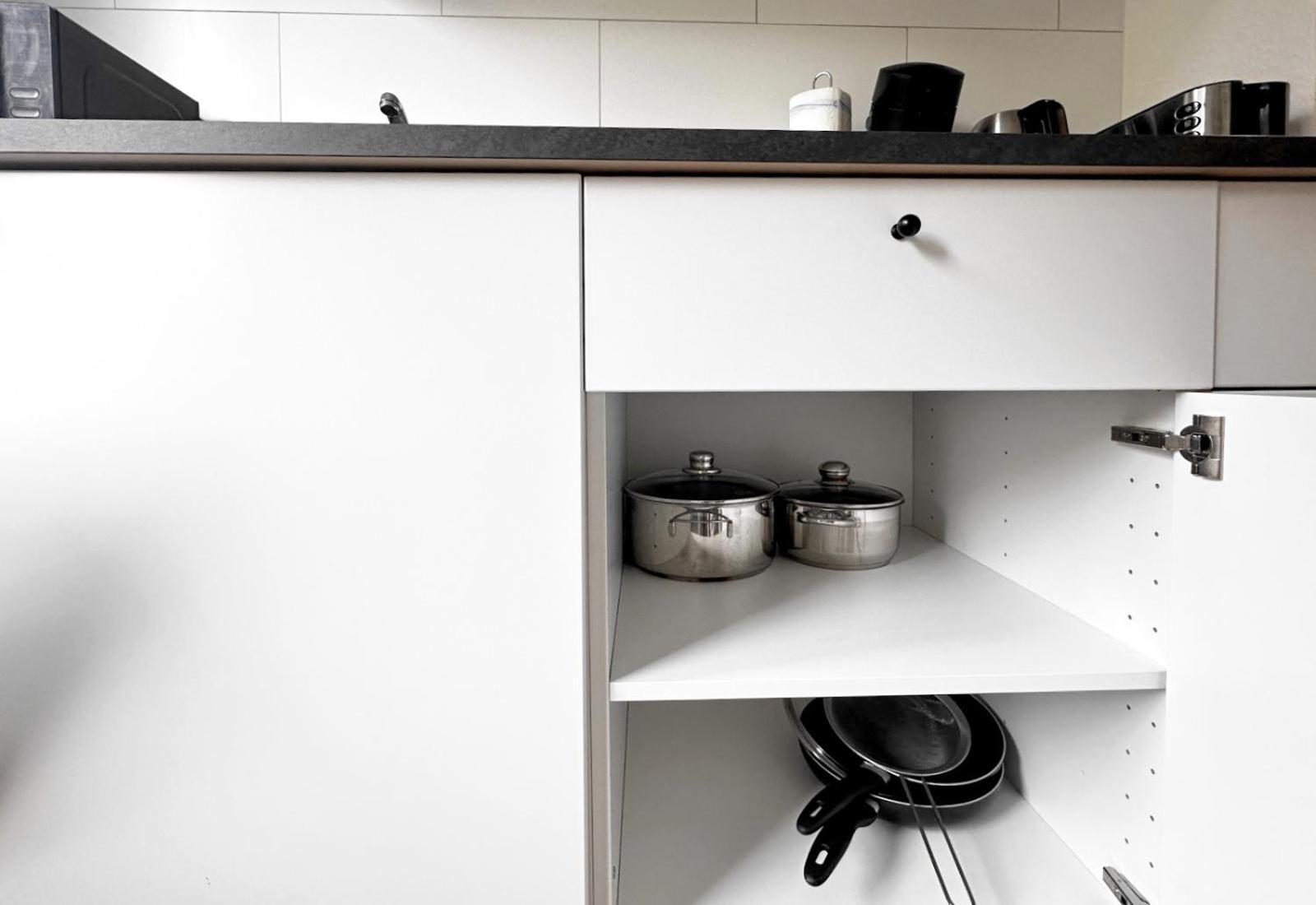 Vaz Apartments E01 Kueche, Tv, Netflix, Ca 15 Min Messe U Hbf Essen Exteriör bild